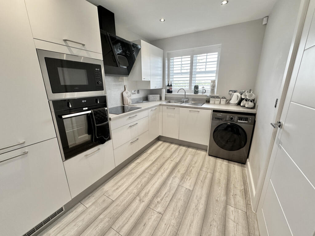 House in Doncaster - View 2