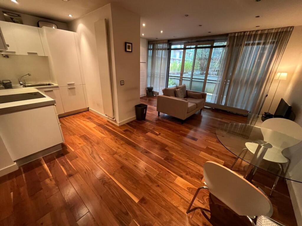 Studio flat for rent
