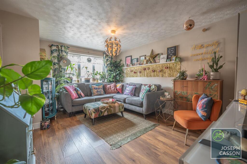 House in Taunton - View 5
