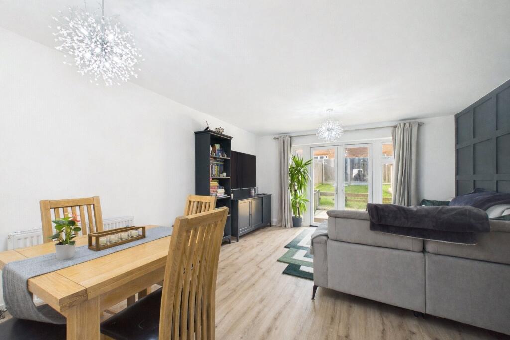 Shepherd Road, Shinfield, Reading, Berkshire, RG2 photo 4