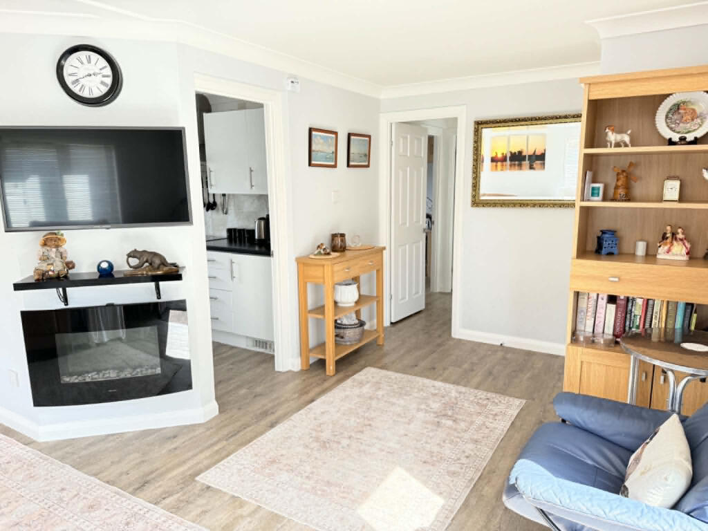 House in Havant, Hampshire - View 4