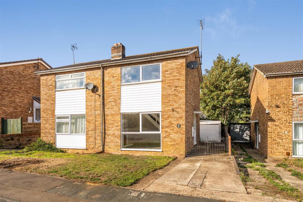 Main image of property: Meadow View, Banbury - Highly regarded area