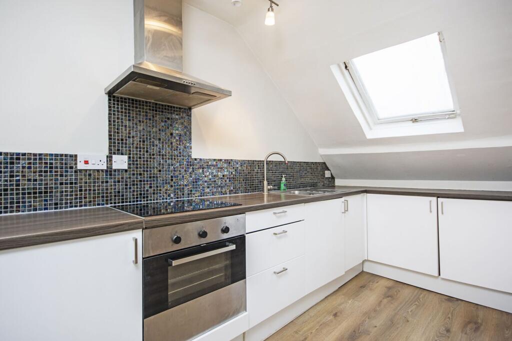 Cranwich Road, Stamford Hill, London, N16 photo 3