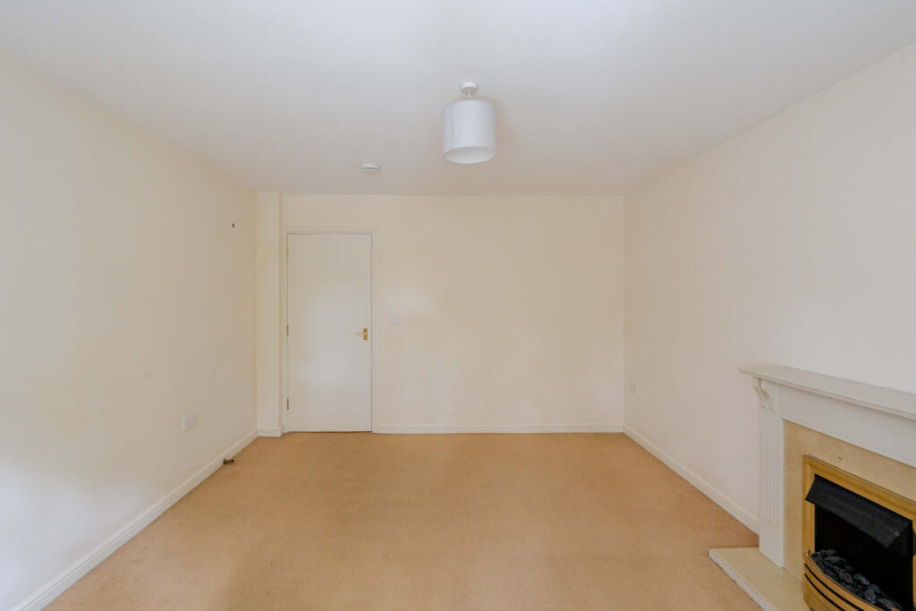 Apartment in Bristol - View 3