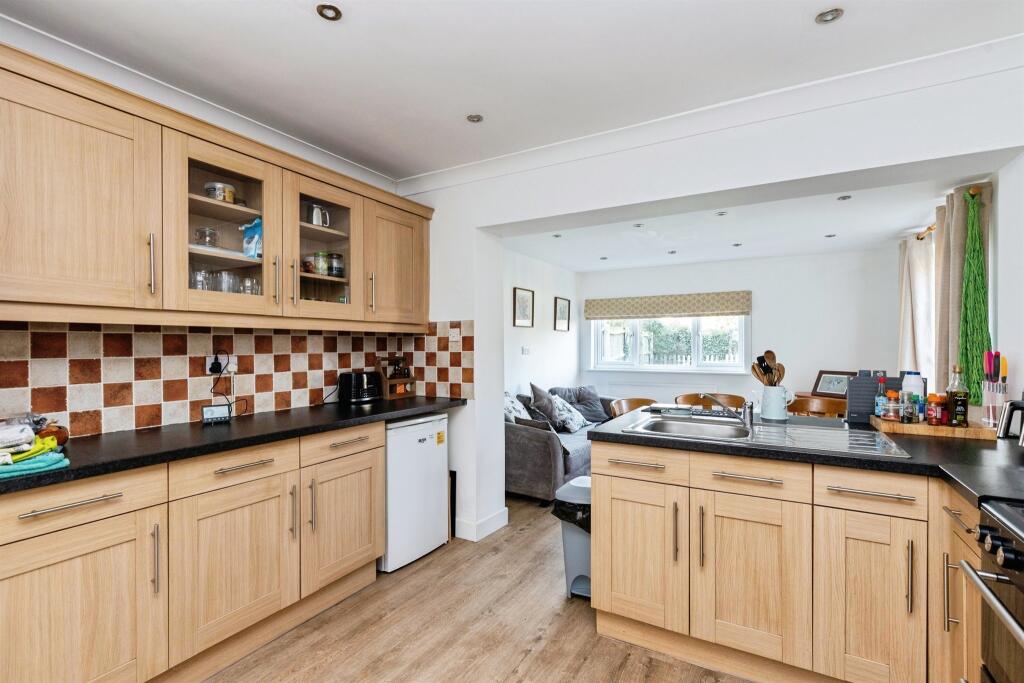 Main image of property: Grounds Avenue, March