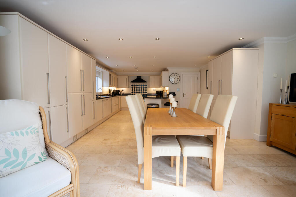 House in Ipswich - View 4