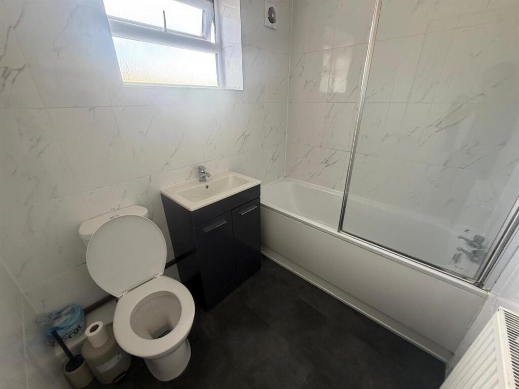 Additional image 7 of Brinklow Close, Redditch