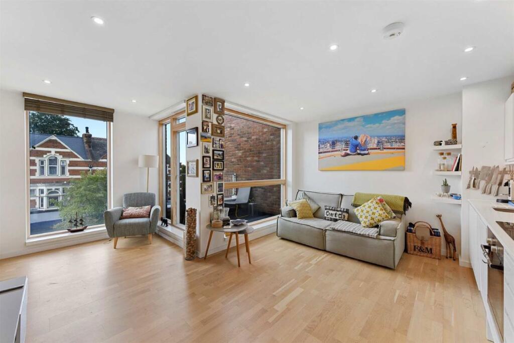 Main image of property: High Road Leyton, Leyton