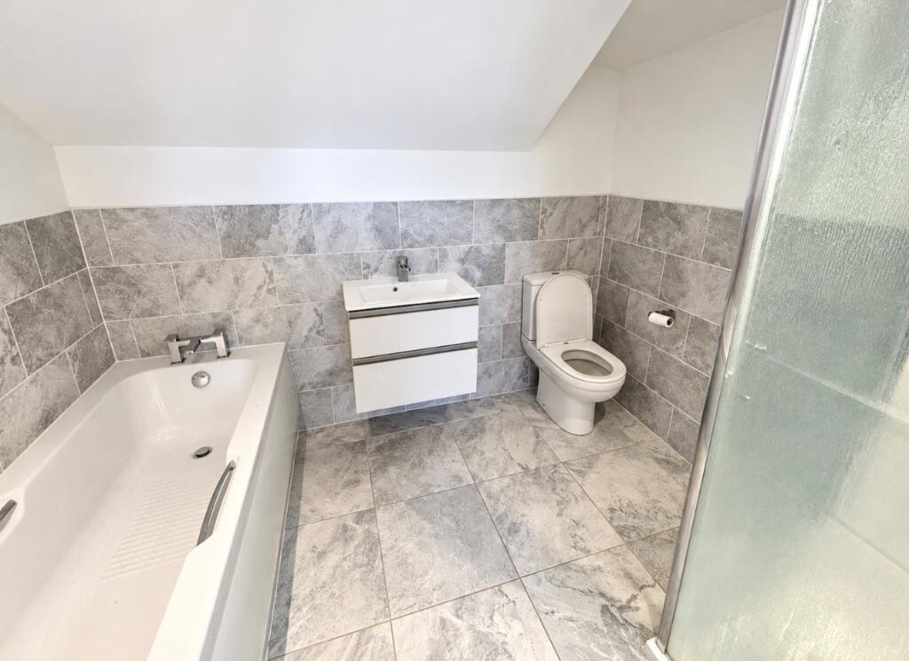 Apartment in Derby - View 5
