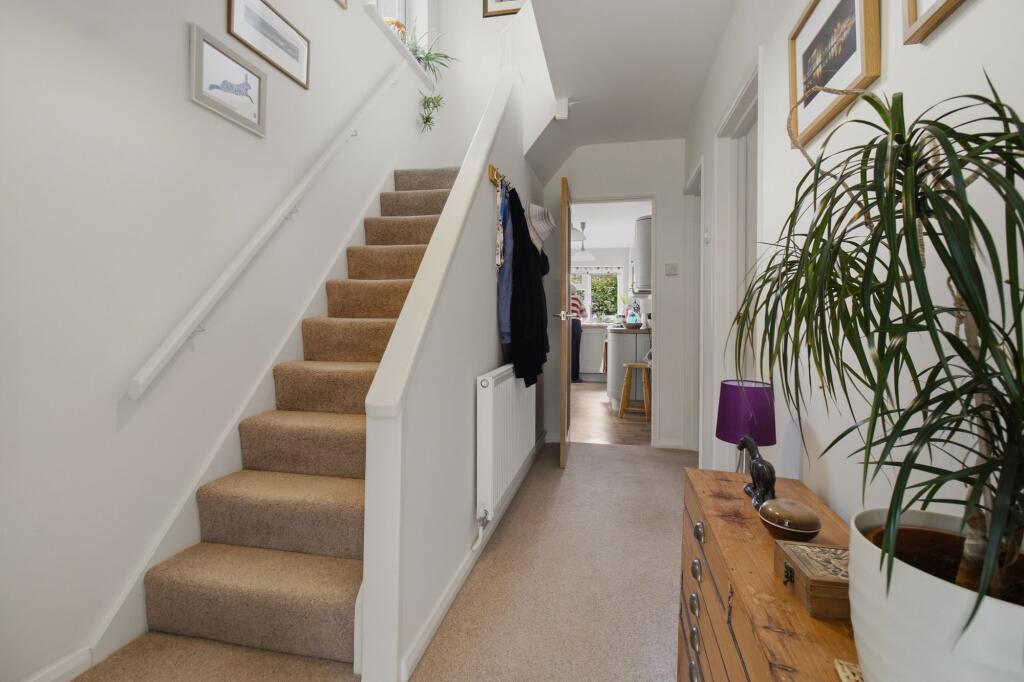 House in Worcester - View 5