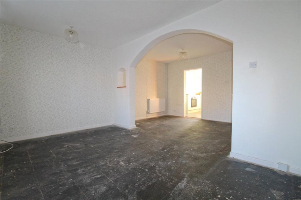 Heathershaw, Trowbridge photo 4