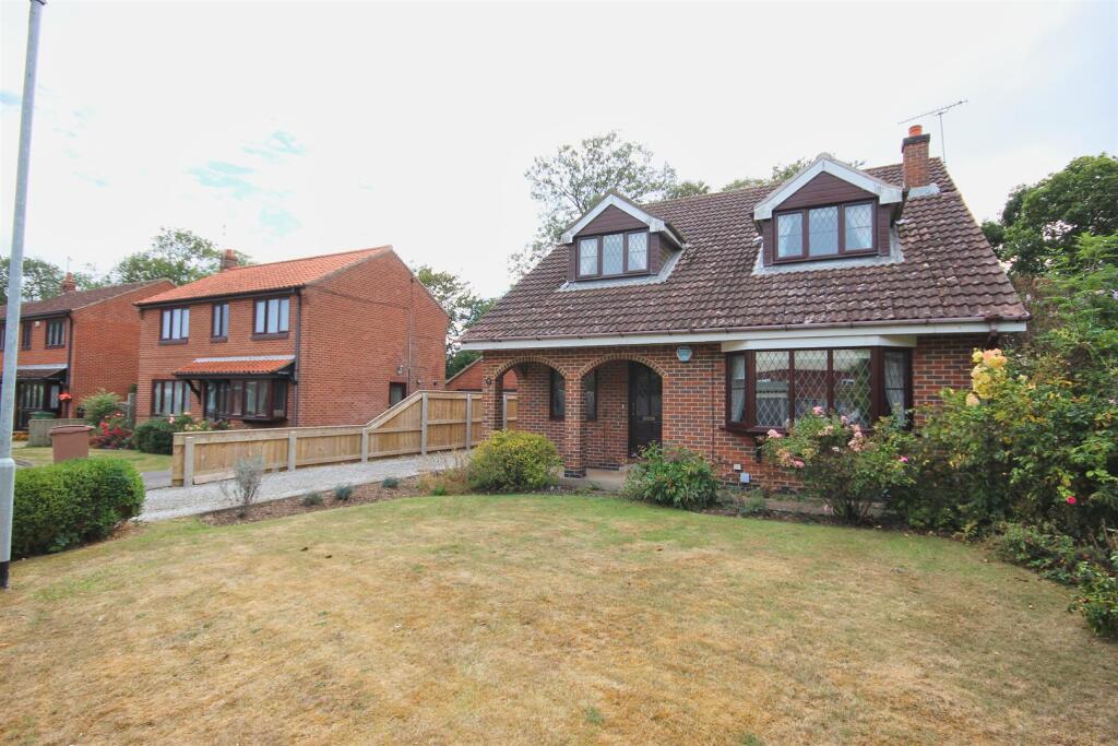 Main image of property: Cheyne Walk, Hornsea