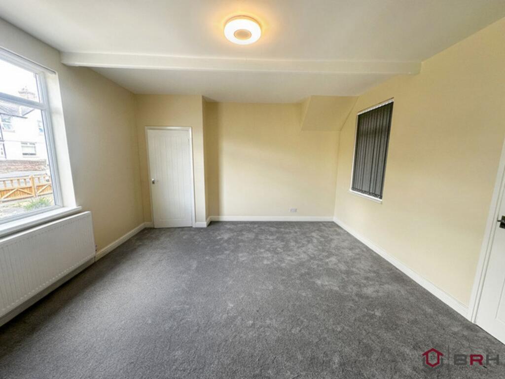 House in Doncaster - View 4