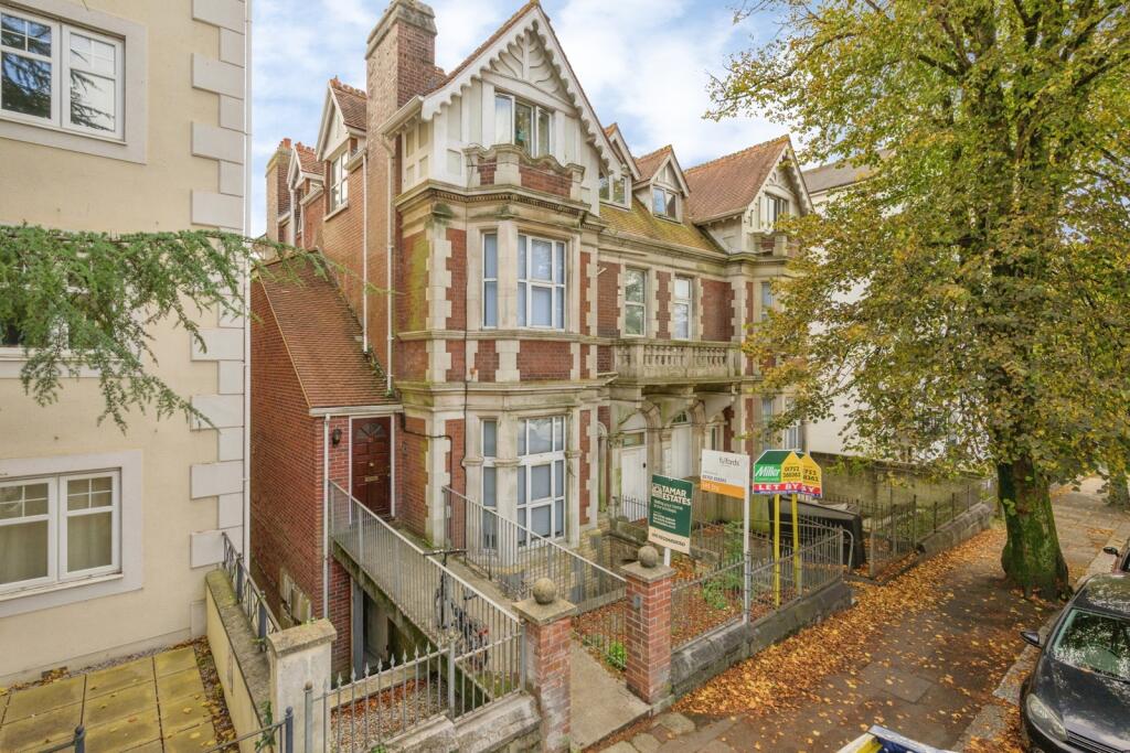 2-bed flat on Albert Road, Plymouth, Devon, PL2, £150,000