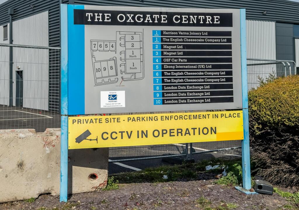 Units 2 and 3 Oxgate Centre57.jpg