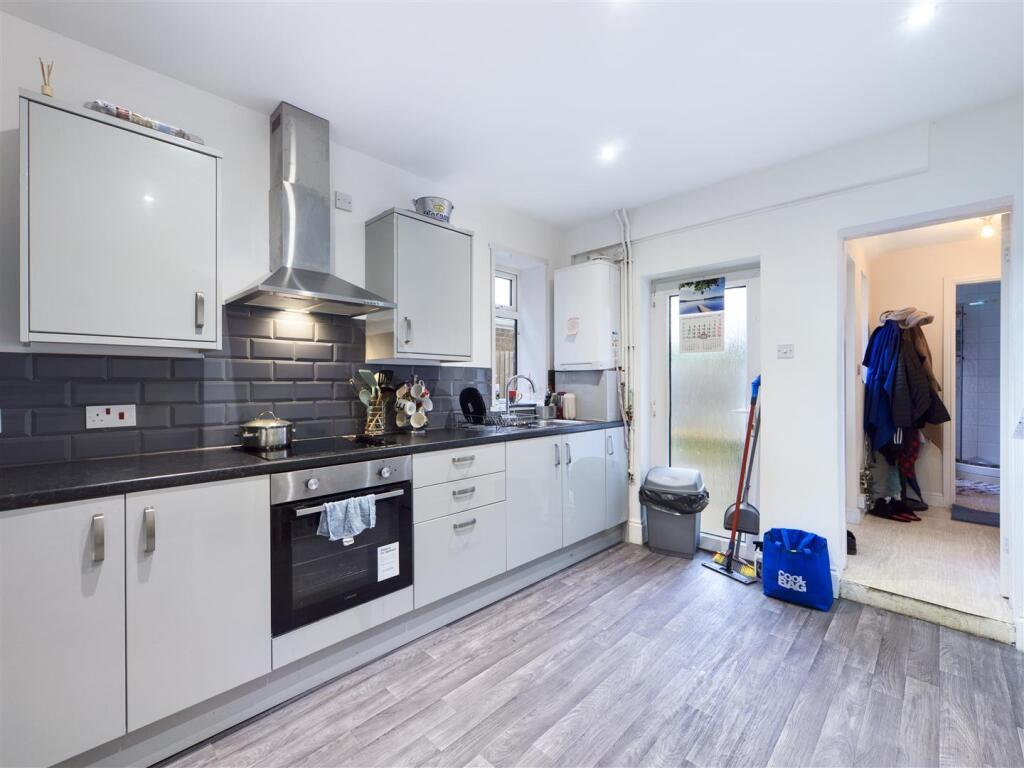 2-bed house on Broadfield Lane, Boston, £130,000