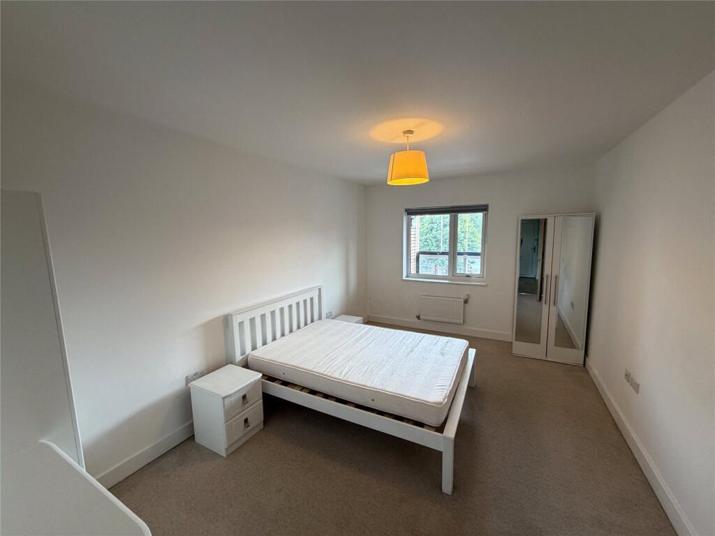 House in London - View 3