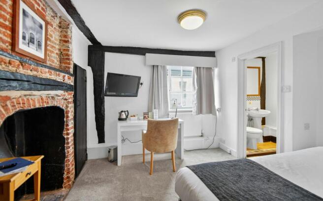 8685238-interior26.jpg