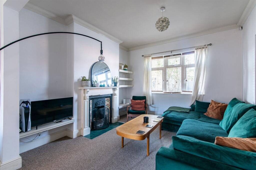Main image of property: West Avenue, West Bridgford