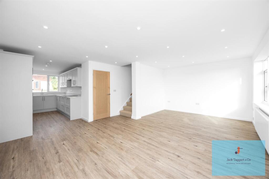 Sandringham Drive, Hove photo 4