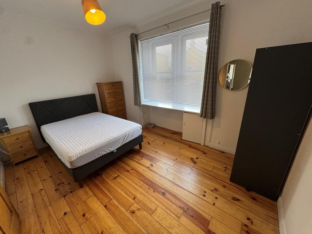 Apartment in Paisley - View 5
