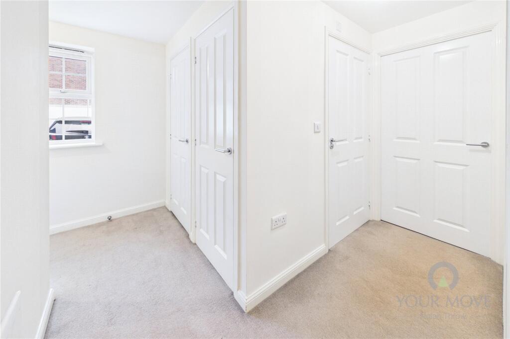 Apartment in Northampton - More