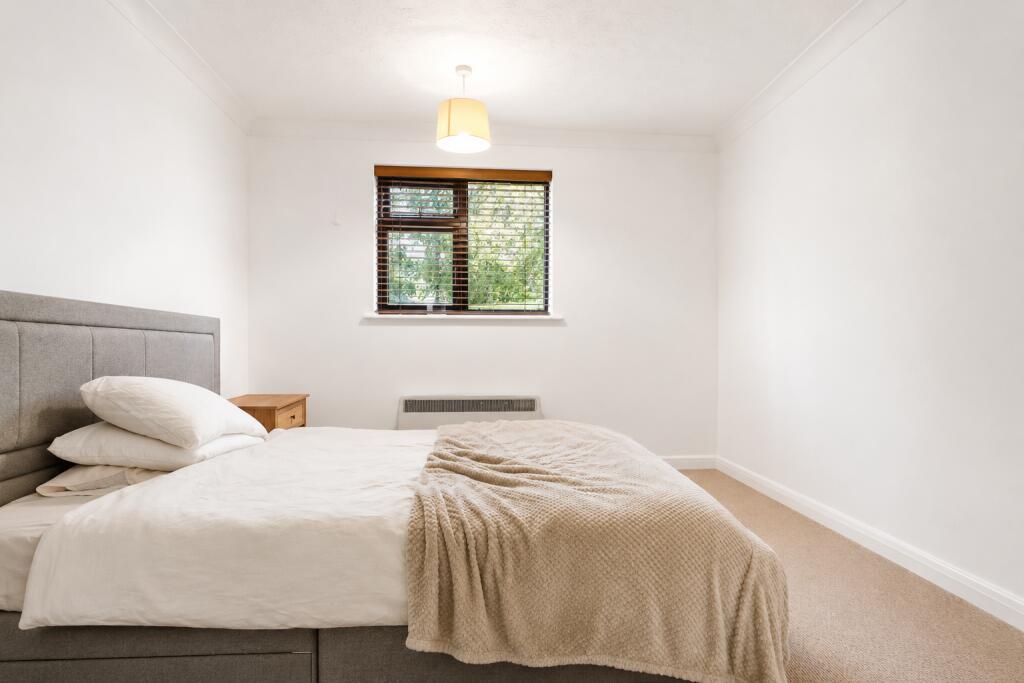 Apartment in St Albans, Bernards Heath - View 4