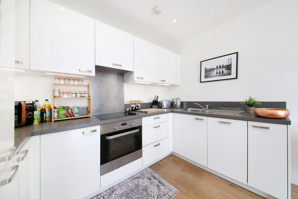 Apartment in London - View 3