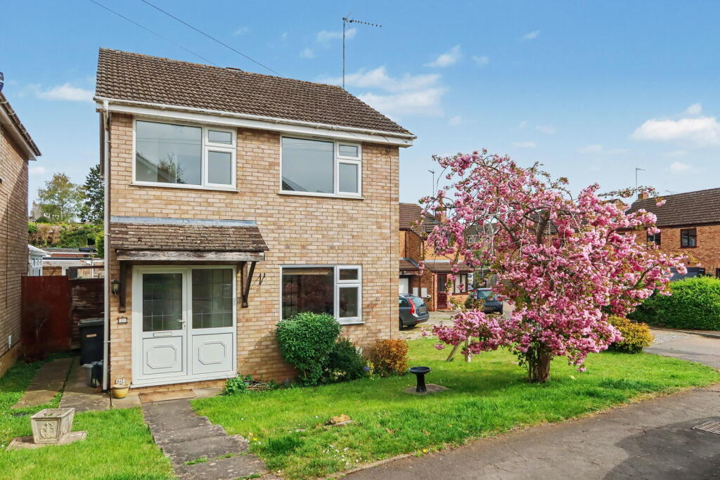 Main image of property: Washle Drive, Middleton Cheney OX17 2PY