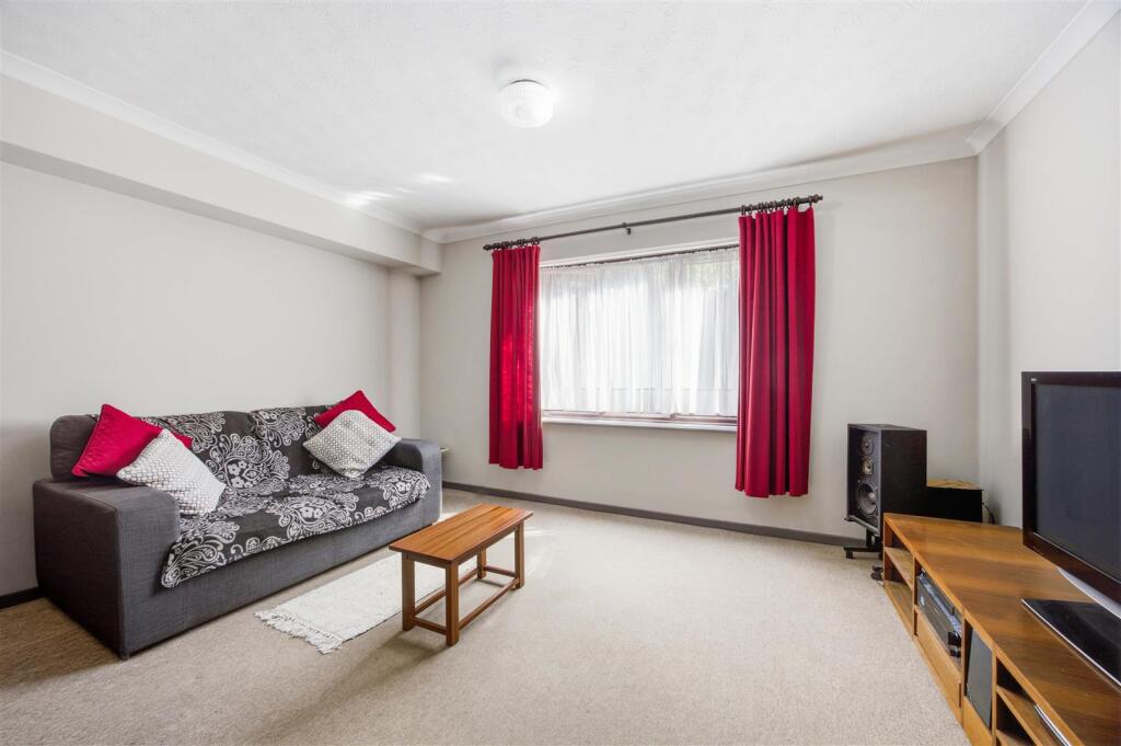 House in Southall - View 2