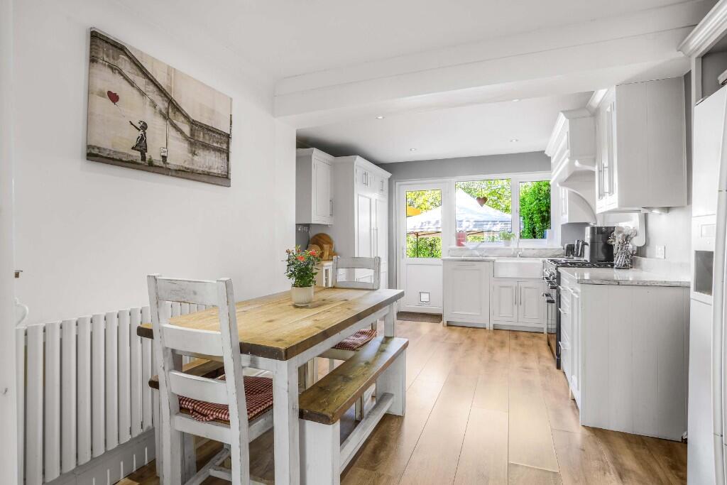 House in Guildford, Westborough - View 5