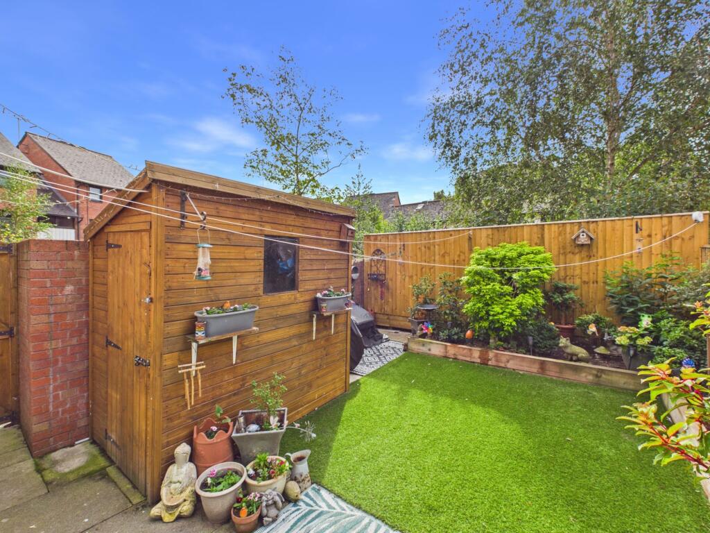 Apartment in Chester - View 2