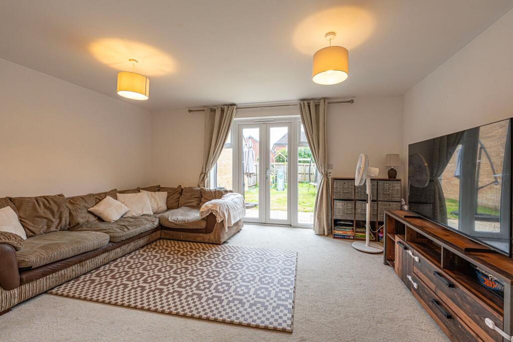 Spitfire Road, Rogerstone, NP10 - View 3