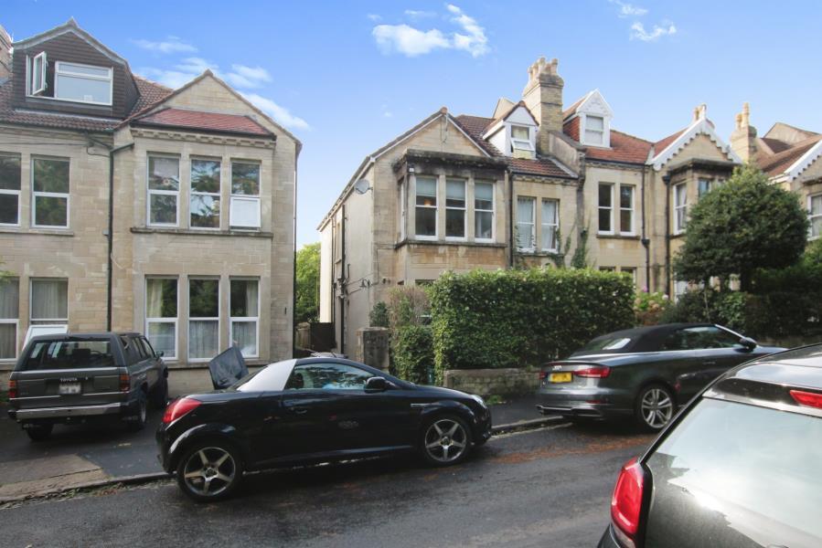 Main image of property: Effingham Road - St Andrews