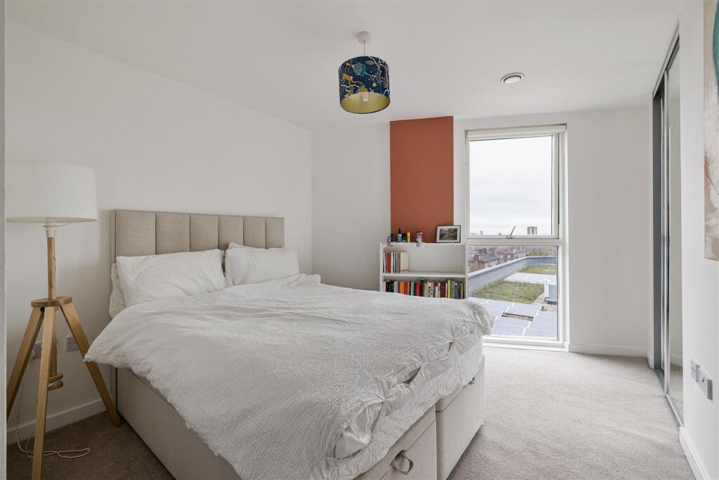 Apartment in London - View 4