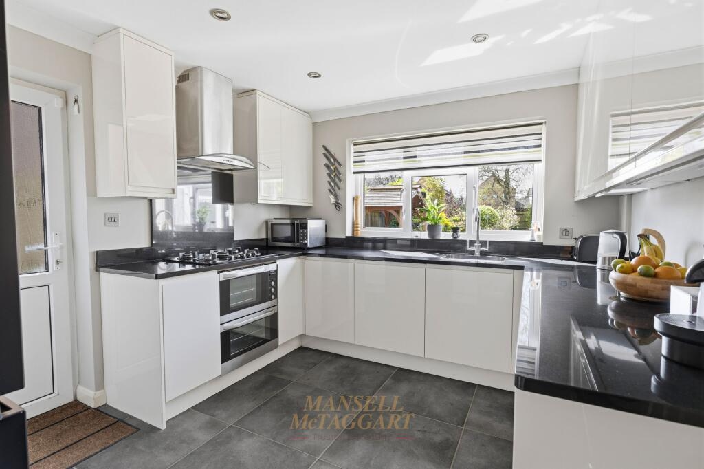 House in Redhill - View 2