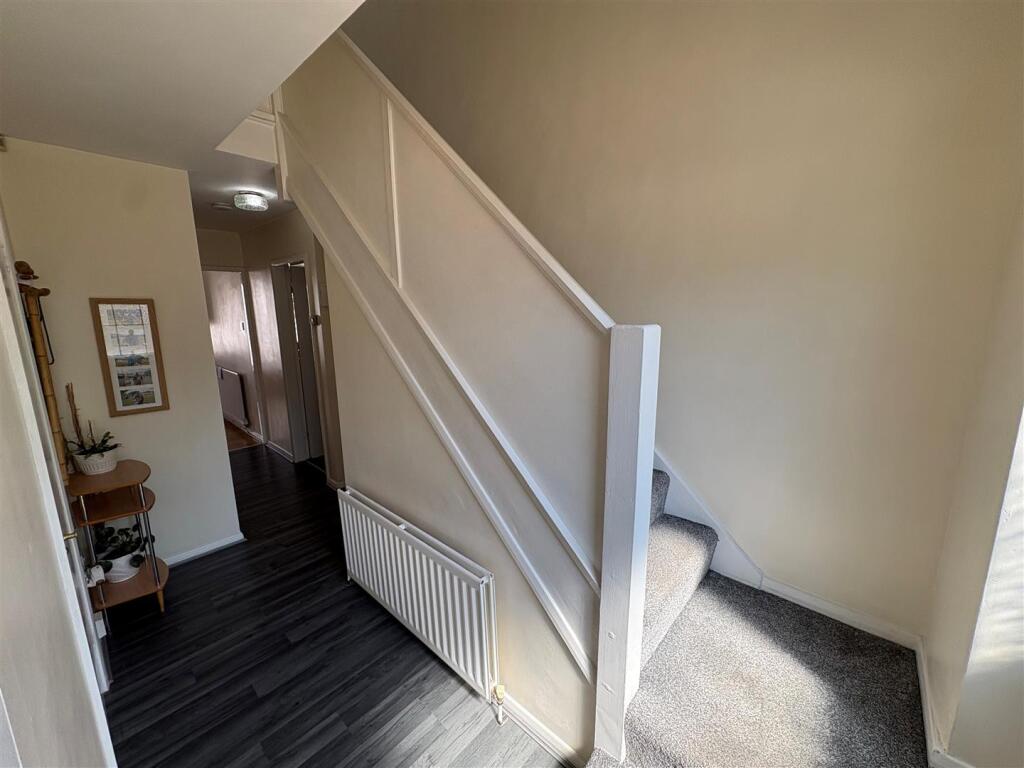 House in Bradford, Stony Lane, Sandy Lane - View 4