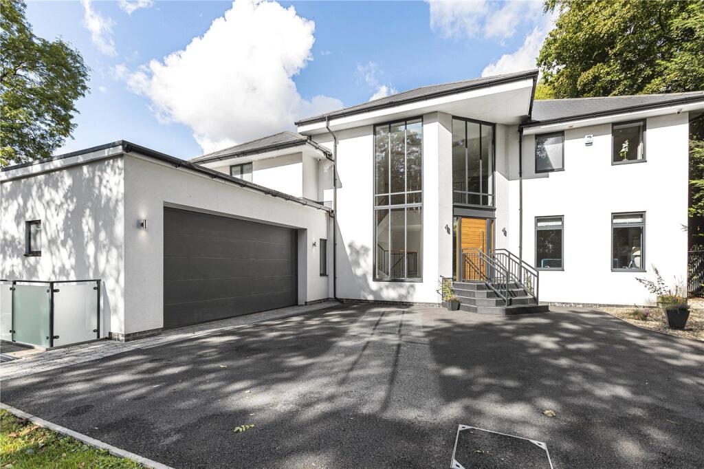 Main image of property: Barnet Road, Arkley, Hertfordshire, EN5