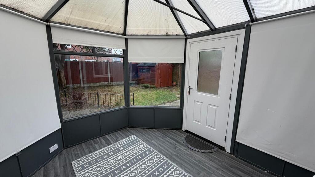 The Marian Way, Bootle, L30 photo 4