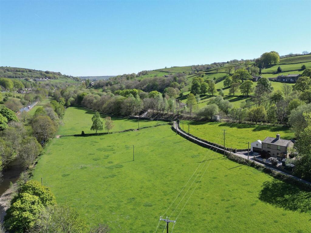 Riverdale, Brearley, Luddendenfoot, Halifax photo 2