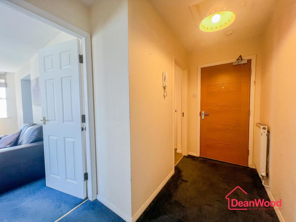 Apartment in Douglas, Willaston - View 4