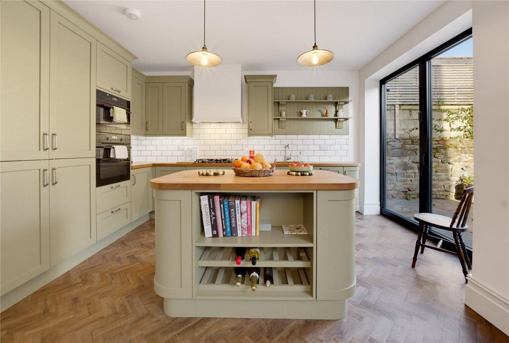 Park Road, Whitchurch, Cardiff, South Glamorgan, CF14 photo 2