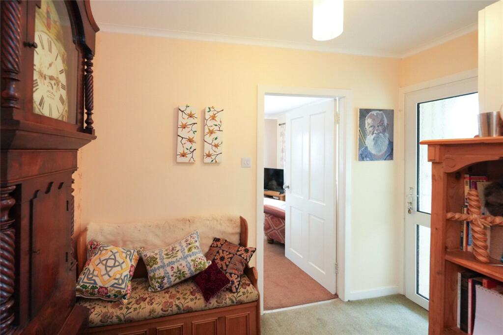 12 Woodlands Avenue, Kirkcudbright, Dumfries and Galloway, DG6 photo 4