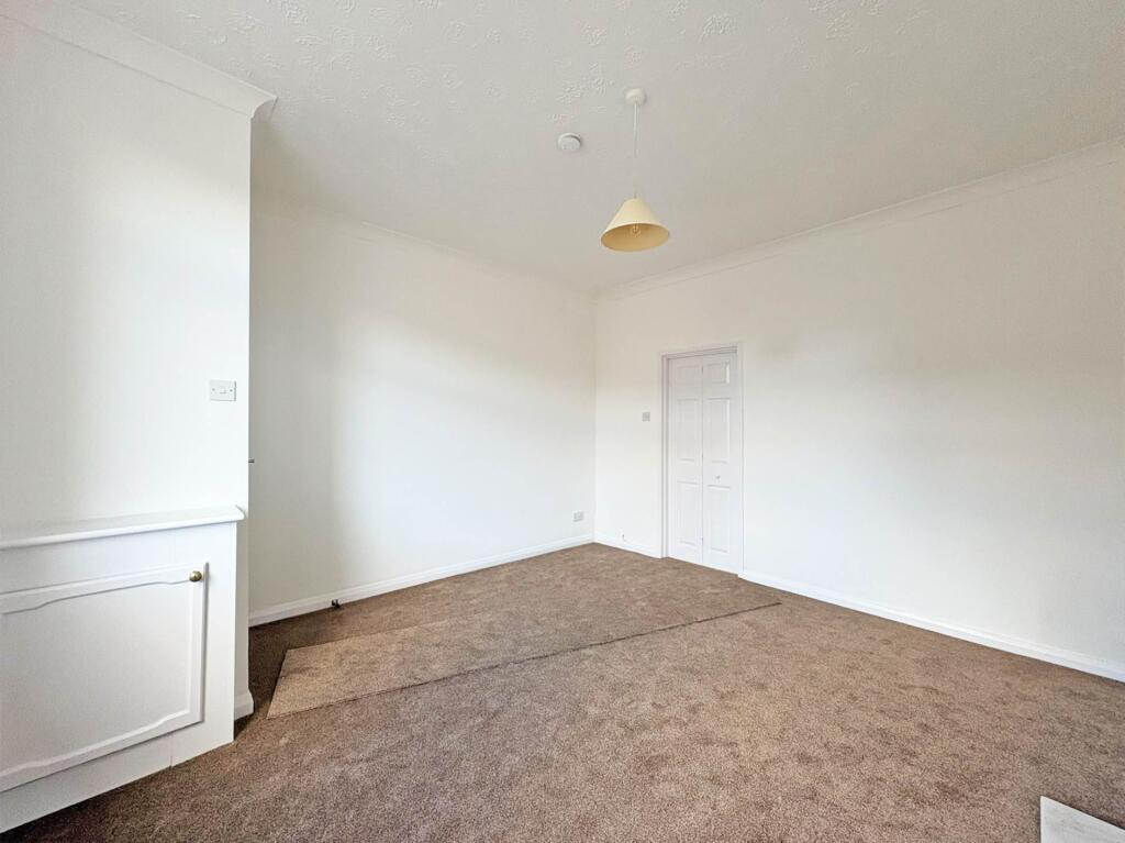 House in Oldham - View 3