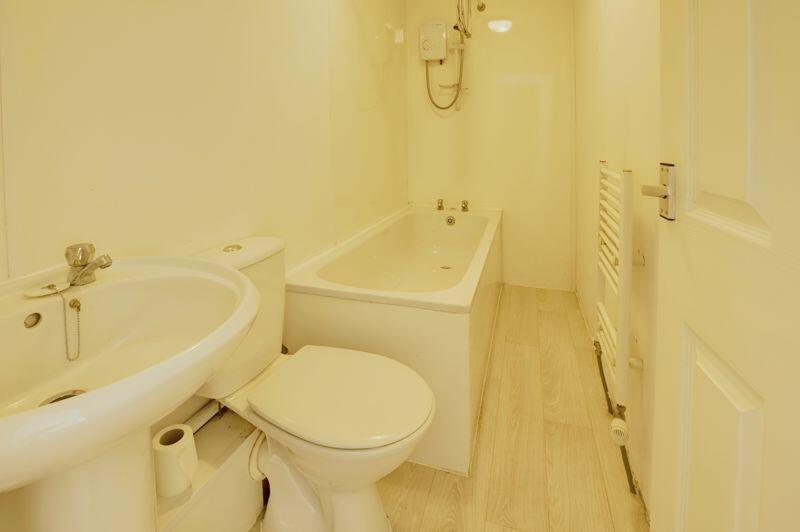 Apartment in Newcastle upon Tyne, Tyne and Wear - View 5