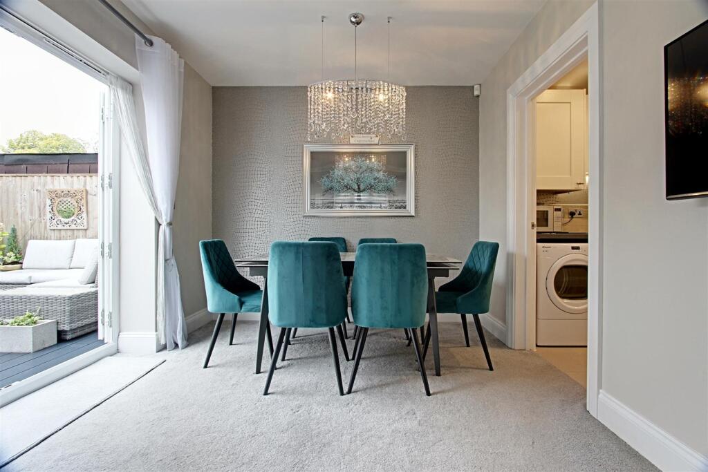 House in Aston Clinton, Buckinghamshire - More