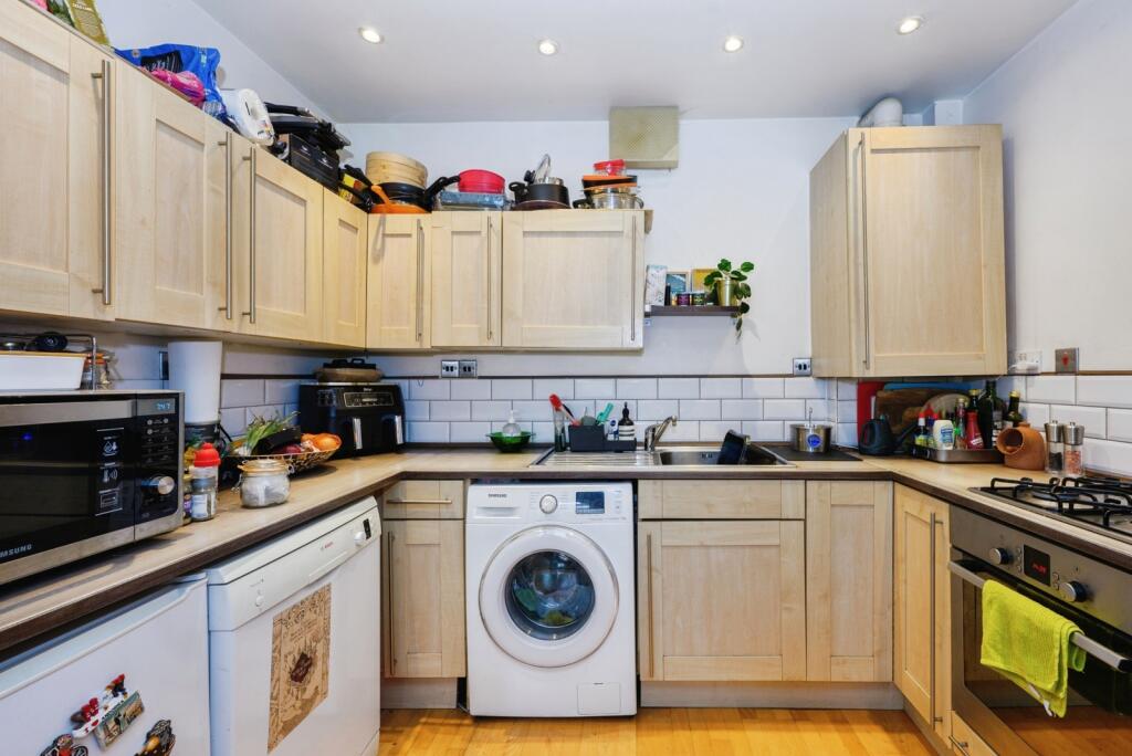 Apartment in London - View 4