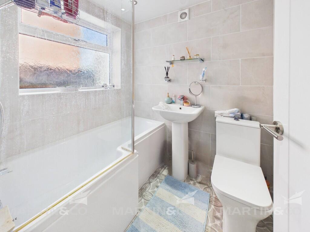 House in Doncaster, Norton - View 5