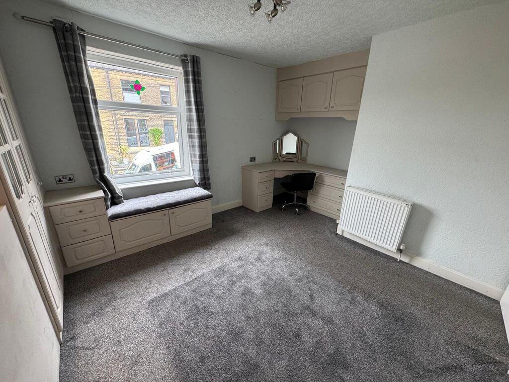 House in Kirklees, West Yorkshire - More
