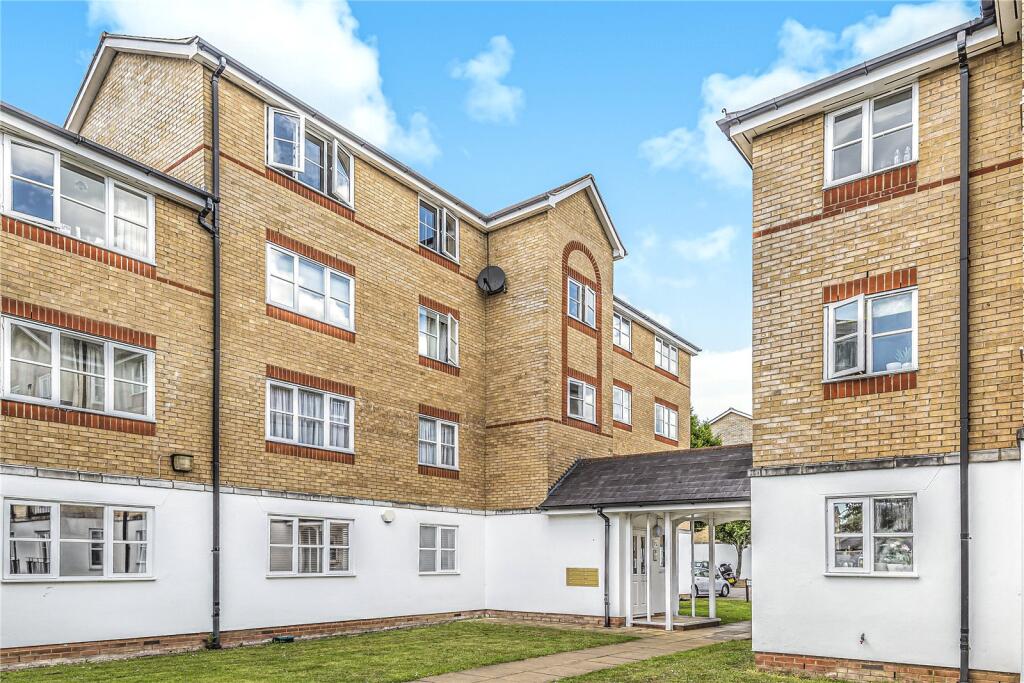 Main image of property: Clarence Close, Barnet, EN4